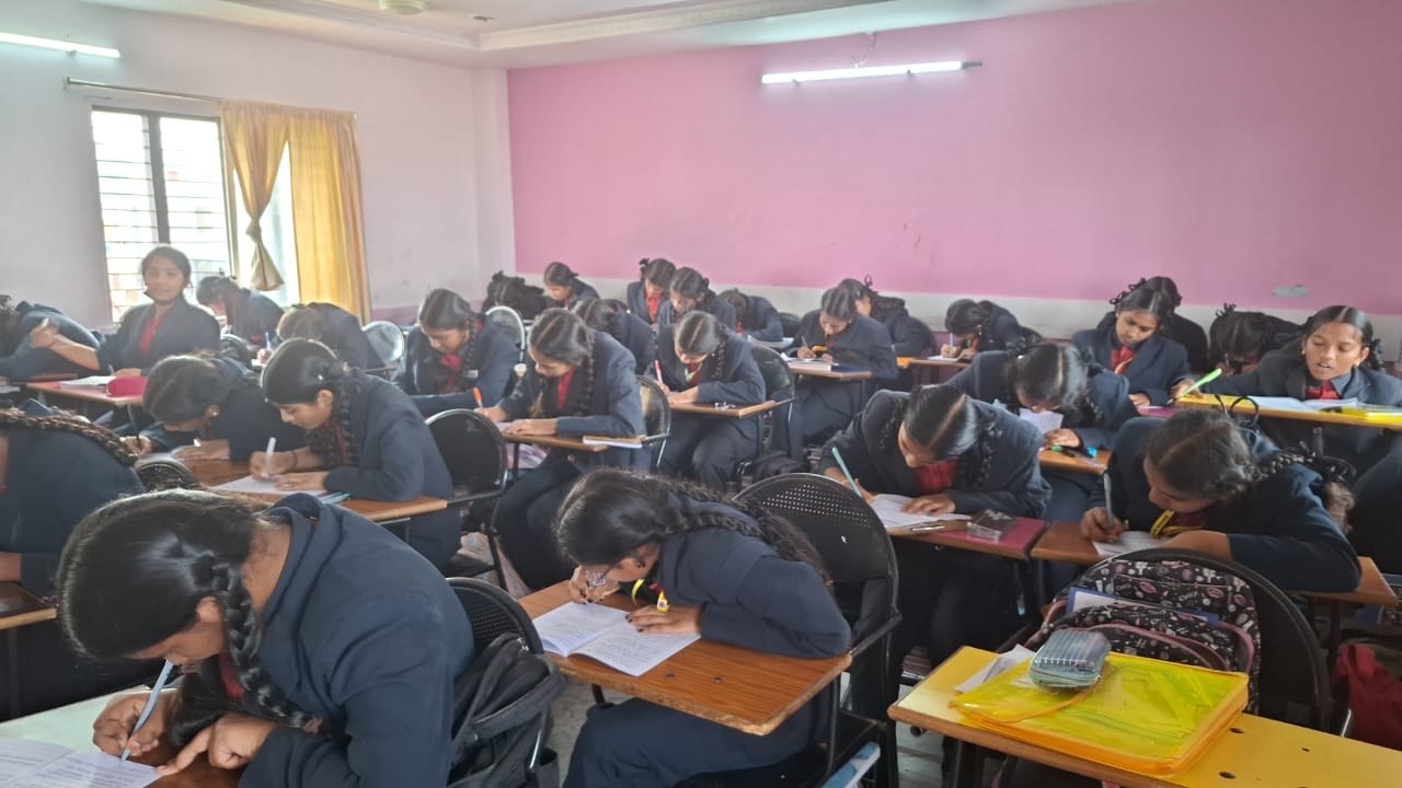 Competitions Held At Naagarjuna school Vanasthalipuram IIT OLYMPIAD Branch