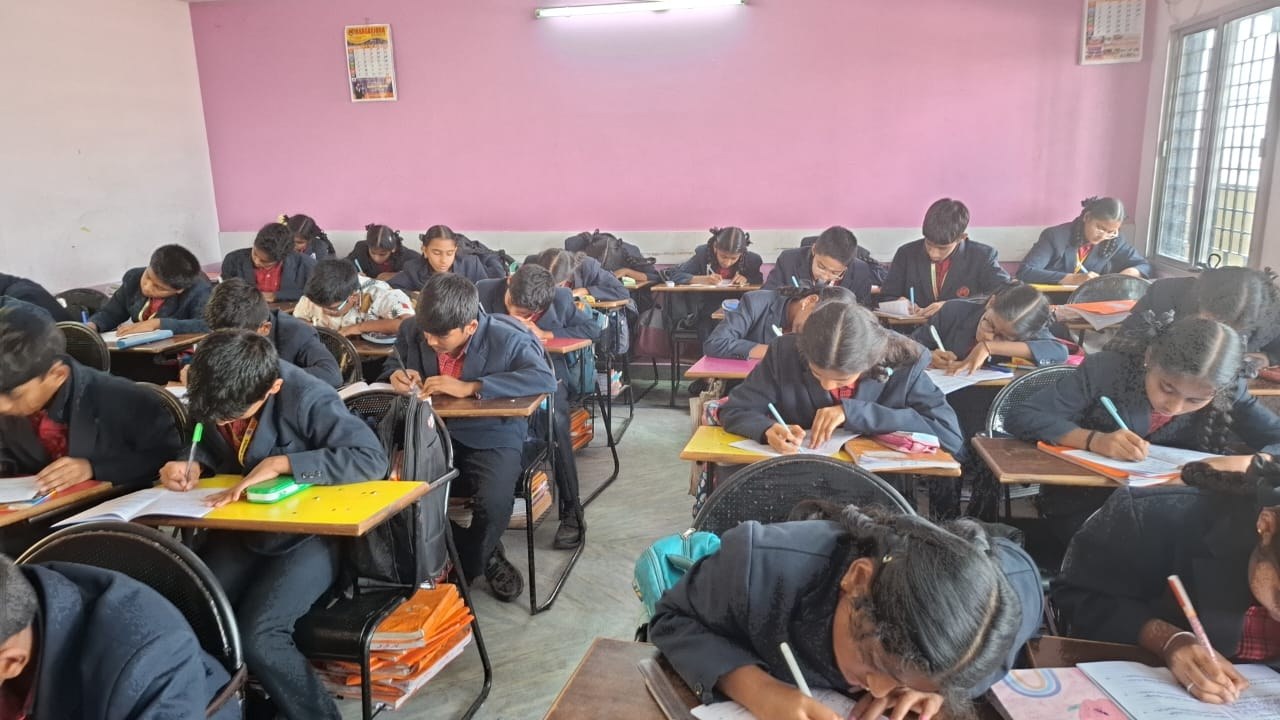 Competitions Held At Naagarjuna school Vanasthalipuram IIT OLYMPIAD Branch
